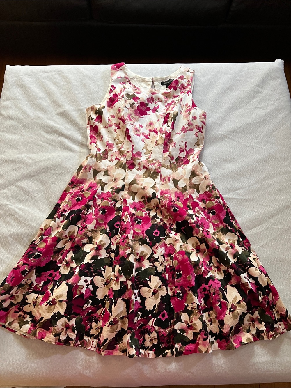 White House Black Market Floral Fit & Flare Dress in Pink and Cream